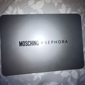 Moschino Sephora pallet